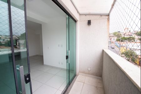 Apartamento para alugar com 150m², 3 quartos e 2 vagas Apartamento para alugar com 150m², 3 quartos e 2 vagasVaranda