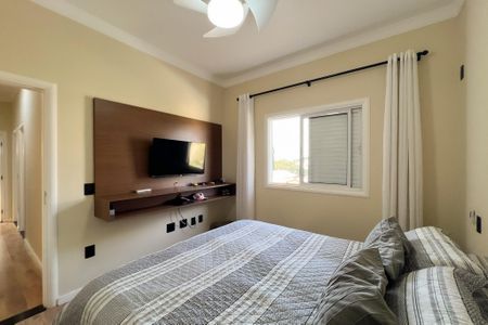 Casa de condomínio à venda com 218m², 4 quartos e 4 vagas Casa de condomínio à venda com 218m², 4 quartos e 4 vagasSuíte