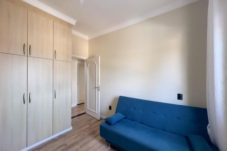 Casa de condomínio à venda com 218m², 4 quartos e 4 vagas Casa de condomínio à venda com 218m², 4 quartos e 4 vagasQuarto 1