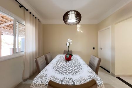 Sala de casa de condomínio à venda com 4 quartos, 218m² em Jardim Recanto, Valinhos