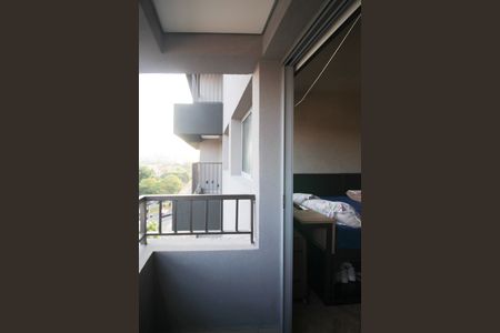 Studio à venda com 27m², 1 quarto e sem vaga Studio à venda com 27m², 1 quarto e sem vagaVaranda