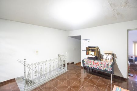 Sala 02 de casa à venda com 4 quartos, 230m² em Vila Euthalia, São Paulo
