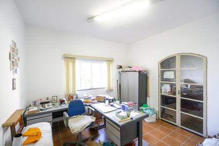 Casa à venda com 230m², 4 quartos e 2 vagas Casa à venda com 230m², 4 quartos e 2 vagasQuarto 02