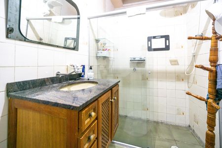 Casa à venda com 230m², 4 quartos e 2 vagas Casa à venda com 230m², 4 quartos e 2 vagasBanheiro social 02