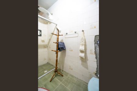 Casa à venda com 230m², 4 quartos e 2 vagas Casa à venda com 230m², 4 quartos e 2 vagasBanheiro social 02