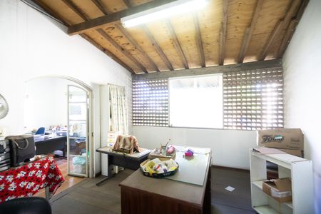 Casa à venda com 230m², 4 quartos e 2 vagas Casa à venda com 230m², 4 quartos e 2 vagasSala 03