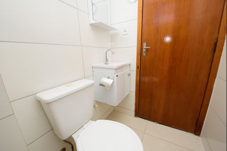 Apartamento para alugar com 47m², 2 quartos e 1 vaga Apartamento para alugar com 47m², 2 quartos e 1 vagaBanheiro