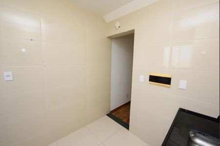 Apartamento para alugar com 47m², 2 quartos e 1 vaga Apartamento para alugar com 47m², 2 quartos e 1 vagaCozinha e Área de Serviço