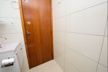 Apartamento para alugar com 47m², 2 quartos e 1 vaga Apartamento para alugar com 47m², 2 quartos e 1 vagaBanheiro