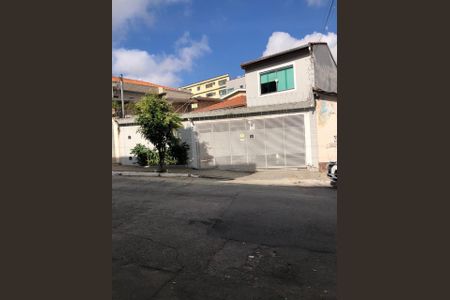 Casa à venda com 90m², 4 quartos e 3 vagasFachada