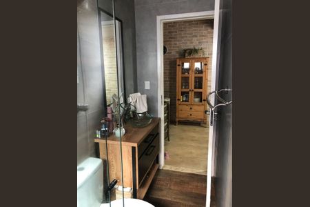 Casa à venda com 90m², 4 quartos e 3 vagasBanheiro