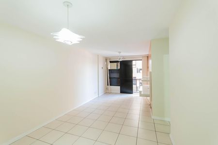 Apartamento para alugar com 90m², 2 quartos e 1 vagaSala