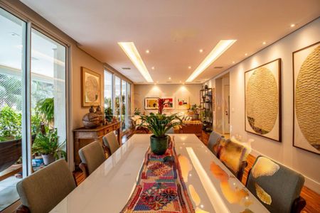 Apartamento à venda com 274m², 3 quartos e 4 vagas