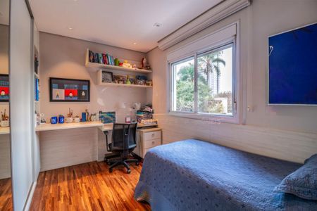 Apartamento à venda com 274m², 3 quartos e 4 vagas