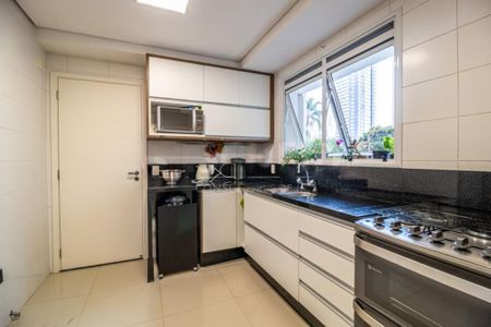 Apartamento à venda com 274m², 3 quartos e 4 vagas