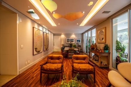 Apartamento à venda com 274m², 3 quartos e 4 vagas