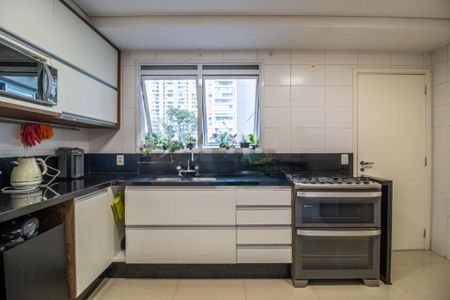 Apartamento à venda com 274m², 3 quartos e 4 vagas