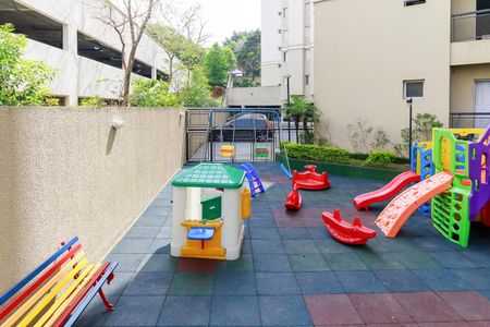 Apartamento à venda com 54m², 2 quartos e 1 vaga Apartamento à venda com 54m², 2 quartos e 1 vagaÁrea comum - Playground
