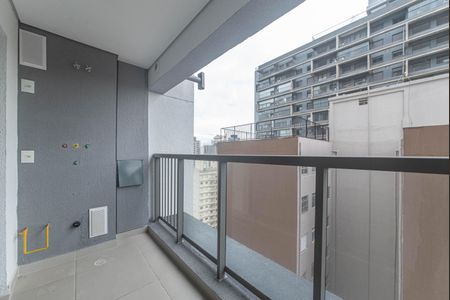 Studio à venda com 27m², 1 quarto e sem vaga Studio à venda com 27m², 1 quarto e sem vagaVaranda