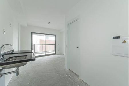 Cozinha de kitnet/studio à venda com 1 quarto, 27m² em Santo Amaro, São Paulo