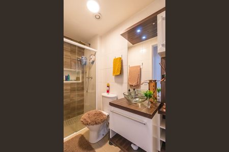 Apartamento à venda com 72m², 3 quartos e 1 vaga Apartamento à venda com 72m², 3 quartos e 1 vagaBanheiro Social