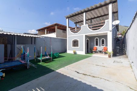 Área externa de casa à venda com 3 quartos, 160m² em Campo Grande, Rio de Janeiro