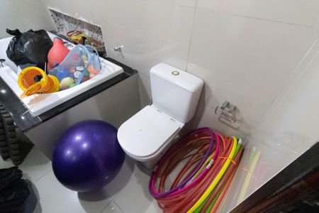 Casa à venda com 160m², 3 quartos e 4 vagasBanheiro