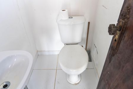 Casa à venda com 160m², 3 quartos e 4 vagasBanheiro de serviço