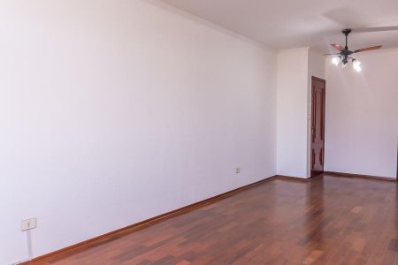 Apartamento para alugar com 107m², 3 quartos e 1 vaga Apartamento para alugar com 107m², 3 quartos e 1 vagaSala