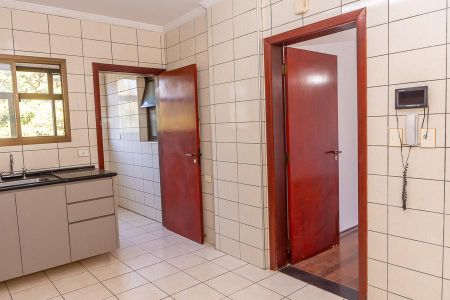 Apartamento para alugar com 107m², 3 quartos e 1 vaga Apartamento para alugar com 107m², 3 quartos e 1 vagaCozinha