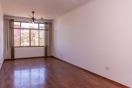 Apartamento para alugar com 107m², 3 quartos e 1 vaga Apartamento para alugar com 107m², 3 quartos e 1 vagaSala