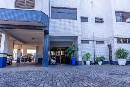 Apartamento para alugar com 107m², 3 quartos e 1 vaga Apartamento para alugar com 107m², 3 quartos e 1 vagaÁrea comum-Entrada do bloco
