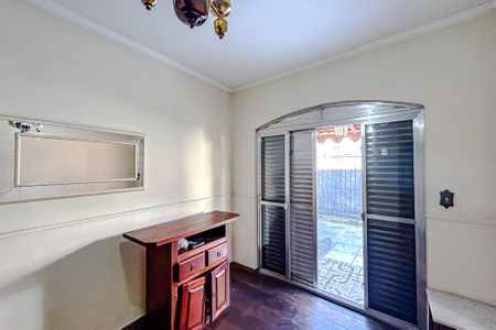 Casa para alugar com 142m², 3 quartos e 2 vagasQuarto 1