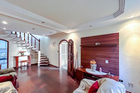 Casa para alugar com 142m², 3 quartos e 2 vagasSala