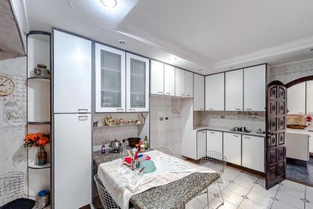 Casa para alugar com 142m², 3 quartos e 2 vagasCozinha