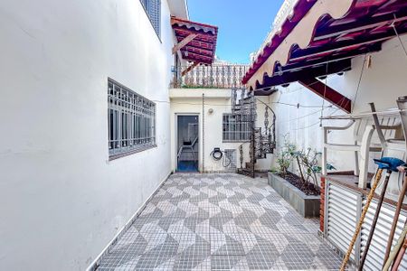 Casa para alugar com 142m², 3 quartos e 2 vagasÁrea externa