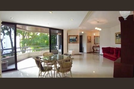 Apartamento à venda com 227m², 5 quartos e 3 vagas