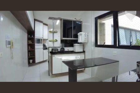 Apartamento à venda com 227m², 5 quartos e 3 vagas