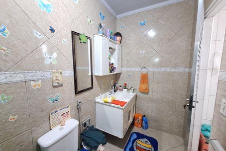 Banheiro de casa para alugar com 2 quartos, 160m² em Jardim Imbarie, Duque de Caxias