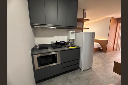 Studio para alugar com 32m², 1 quarto e 1 vaga Studio para alugar com 32m², 1 quarto e 1 vagaCozinha