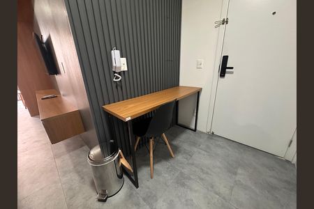 Studio para alugar com 32m², 1 quarto e 1 vaga Studio para alugar com 32m², 1 quarto e 1 vagaEscritório