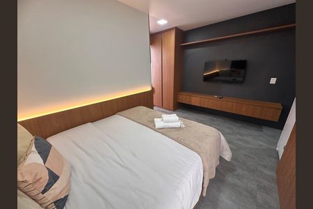 Studio de kitnet/studio para alugar com 1 quarto, 32m² em Santo Amaro, São Paulo