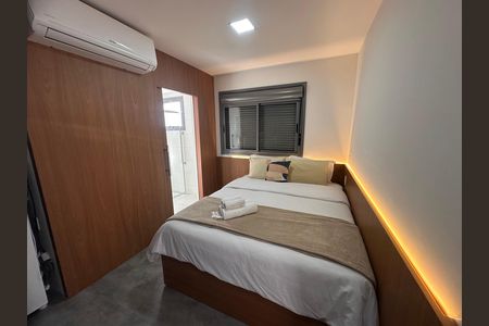 Studio para alugar com 32m², 1 quarto e 1 vaga Studio para alugar com 32m², 1 quarto e 1 vagaStudio