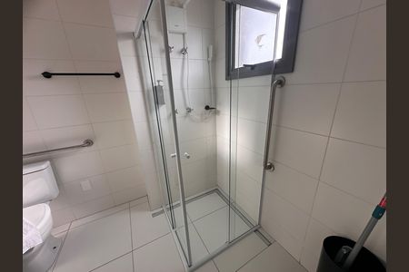 Studio para alugar com 32m², 1 quarto e 1 vaga Studio para alugar com 32m², 1 quarto e 1 vagaBanheiro