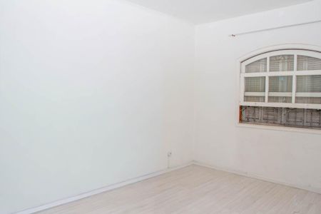 Casa à venda com 3 quartos, 145m² em Jardim Santa Teresinha, São Paulo
