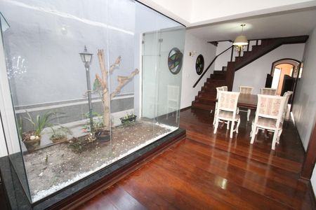 Sala 1 de casa para alugar com 4 quartos, 217m² em Jardim Bela Vista, São José dos Campos