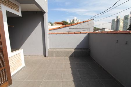 Casa para alugar com 217m², 4 quartos e 2 vagasÁrea de Serviço