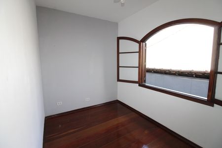 Casa para alugar com 217m², 4 quartos e 2 vagasQuarto 2