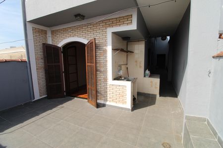 Casa para alugar com 217m², 4 quartos e 2 vagasÁrea de Serviço