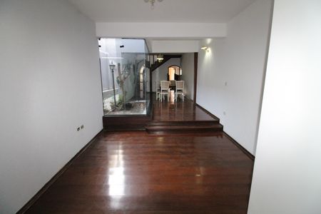 Casa para alugar com 217m², 4 quartos e 2 vagasSala 2